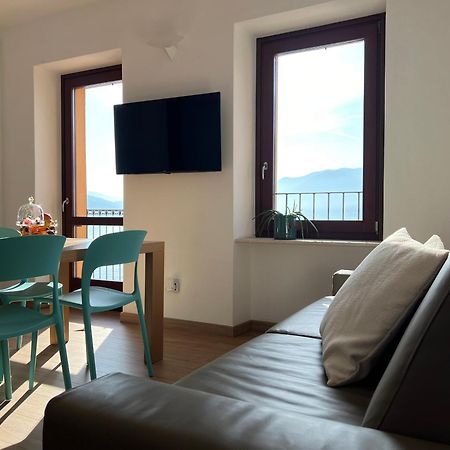 Al Porticciolo - Casa Vacanze Marone Zewnętrze zdjęcie